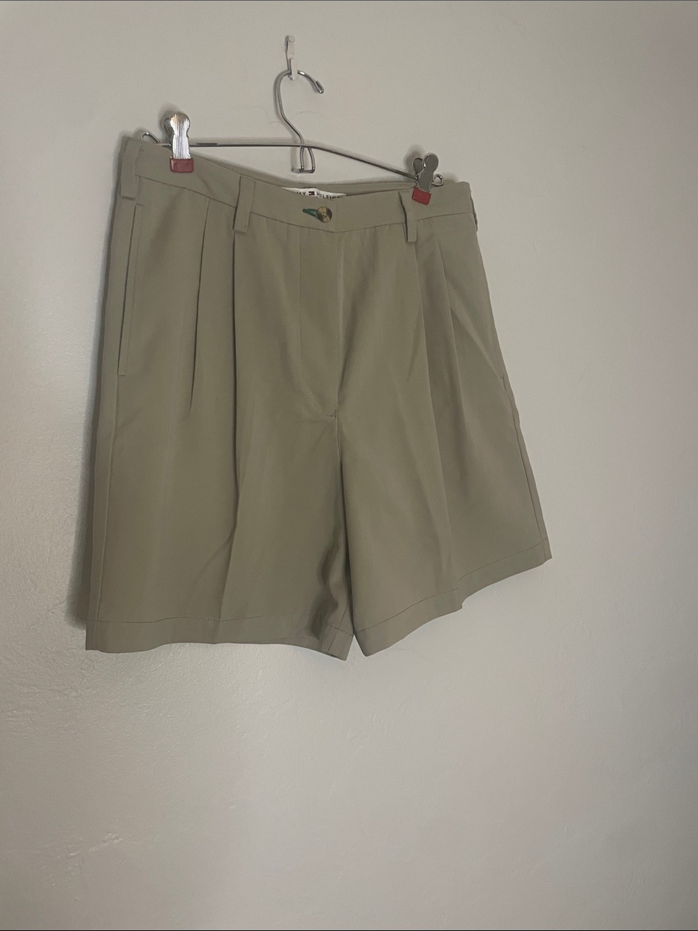 Tommy Hilfiger Khaki Pleated High-Rise Women's Shorts